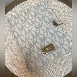 Michael Kors IPad case/stand
